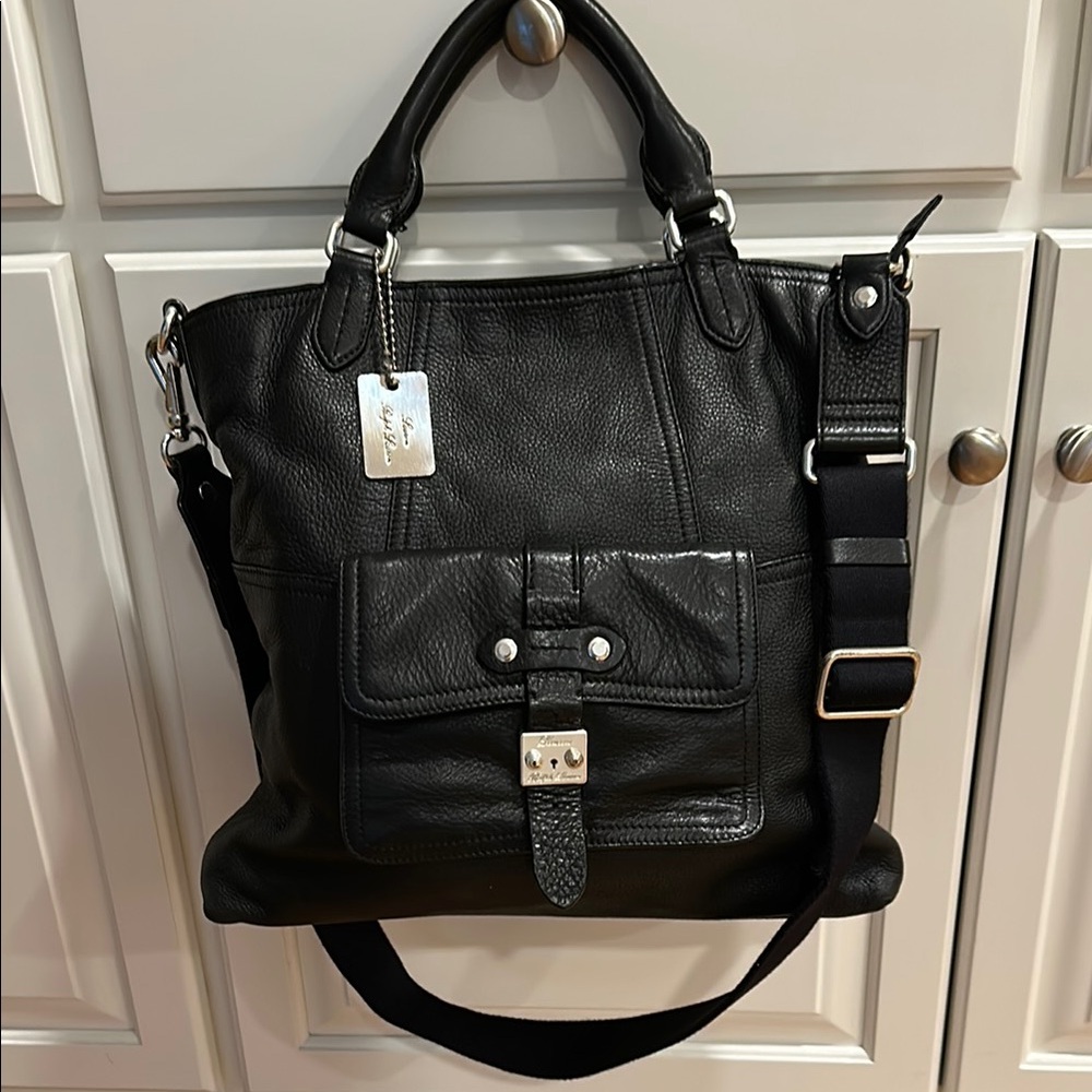 🎉HP🎉Genuine Black Leather Crossbody/Satchel